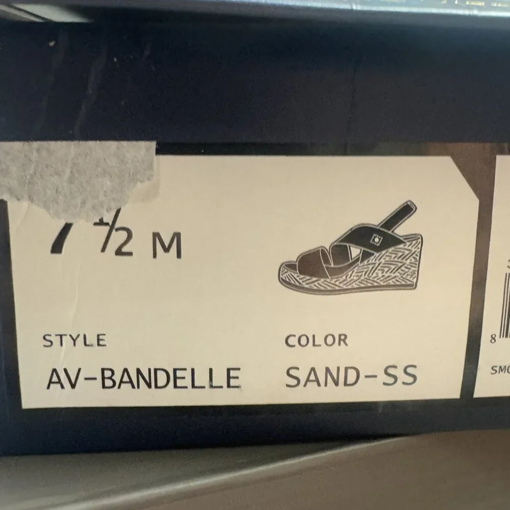 Adrienne Vittadini Womens Bandelle Sandal Size 7.5 M